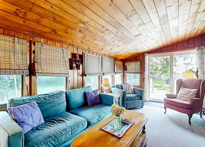 Otis Cottages